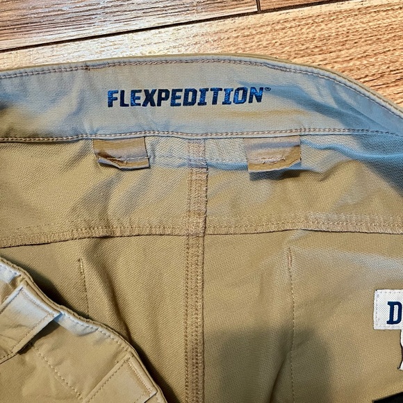 Duluth Trading Company Men's Flexposition Cargo Pants - Picture 6 of 6